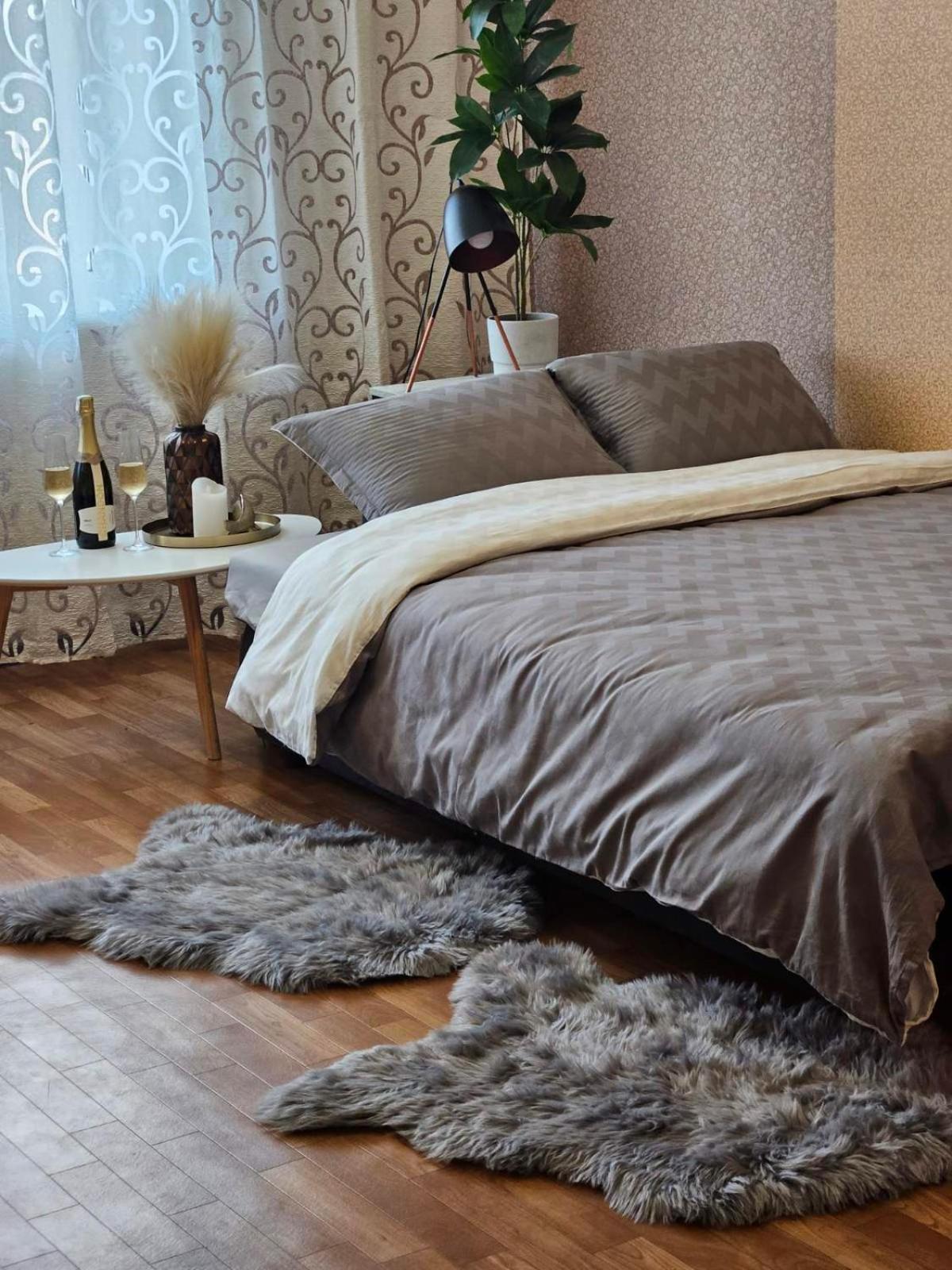 Апартаменты На Вечернем # Качалова Kryvyj Rih Esterno foto